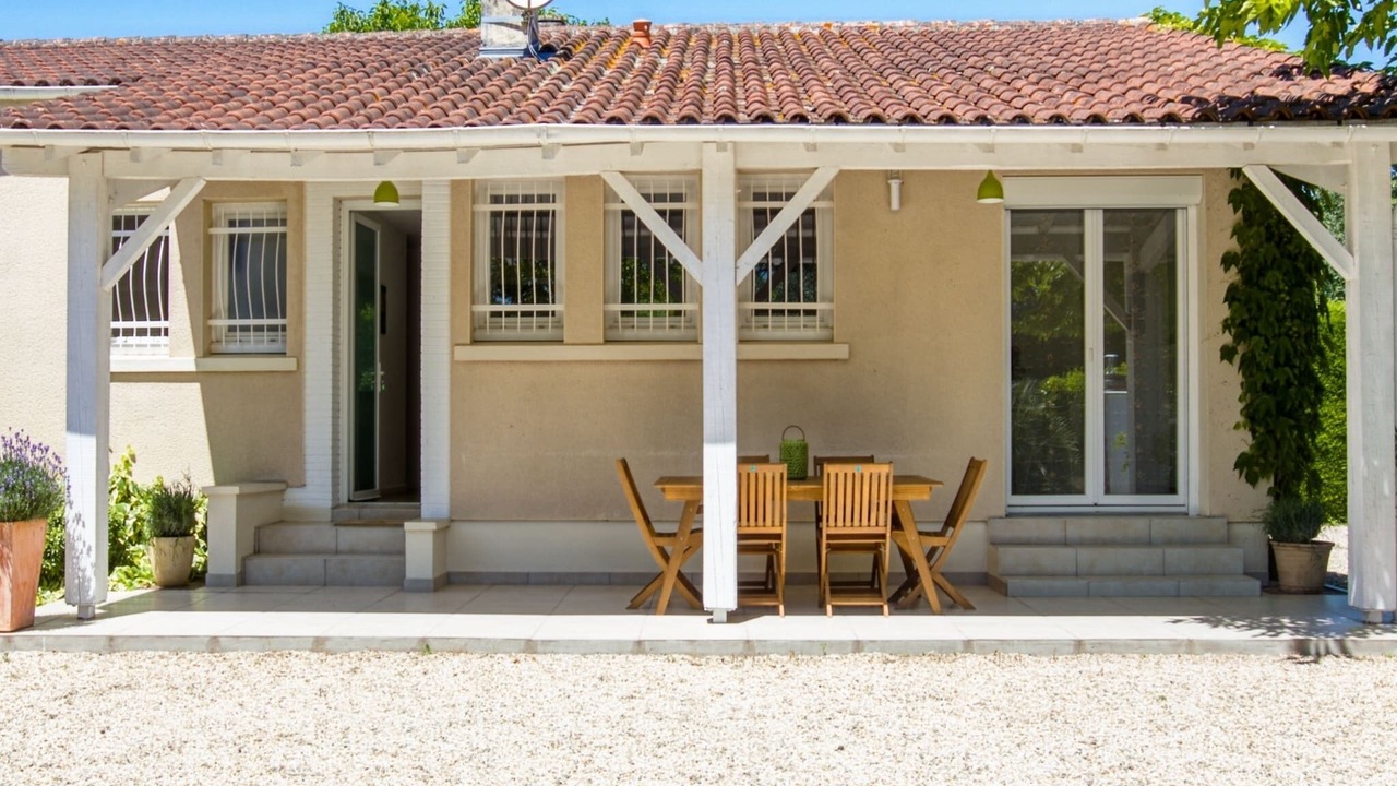 Photo of Outdoor in Barry-d'Islemade
