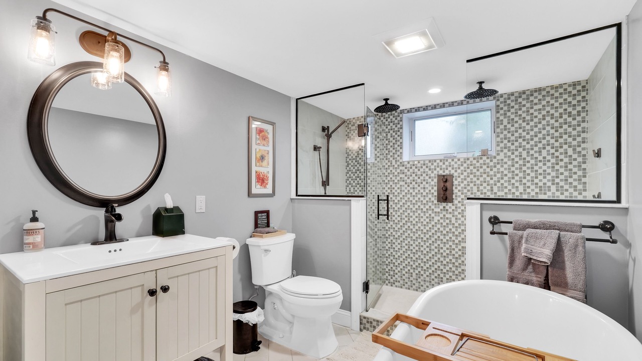Photo of Bathroom in Malletts Bay