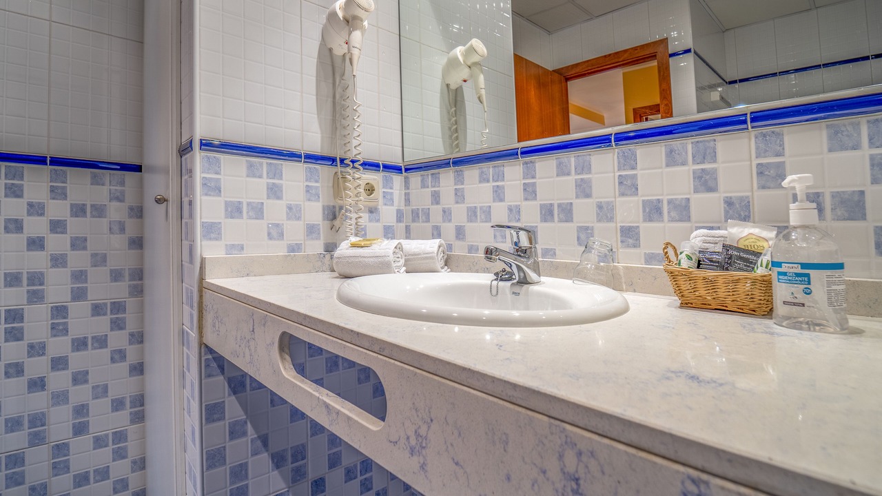 Photo of Bathroom in Encamp