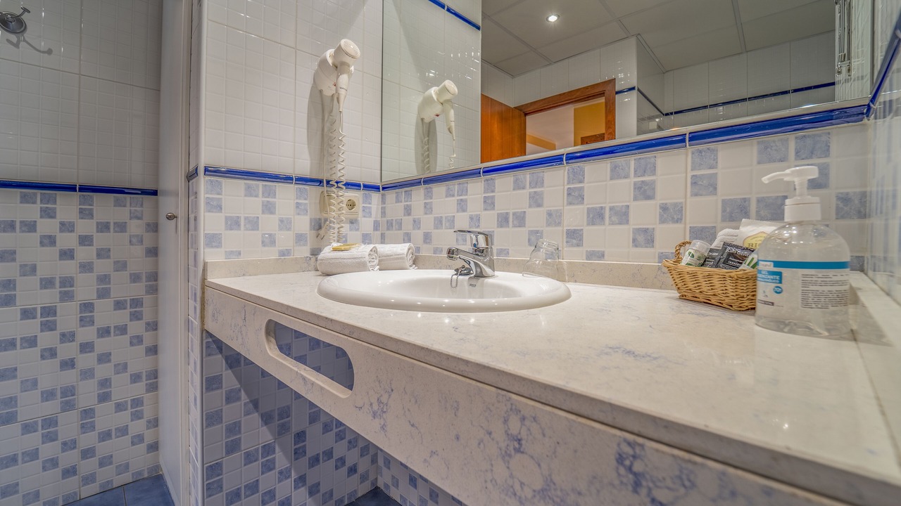 Photo of Bathroom in Encamp