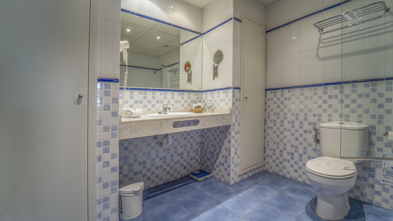 Photo of Bathroom in Encamp