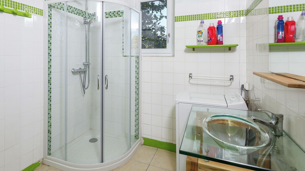 Photo of Bathroom in Prats-du-Perigord