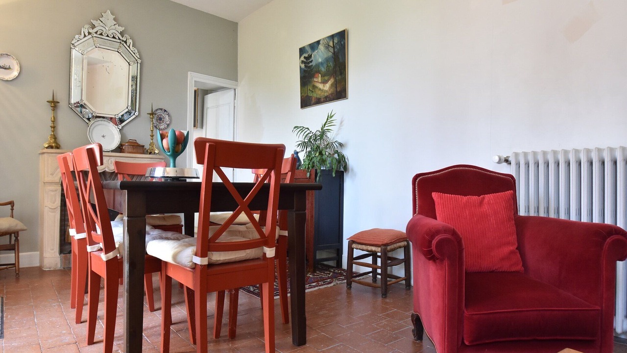 Photo of Livingroom in Yevre-le-Chatel