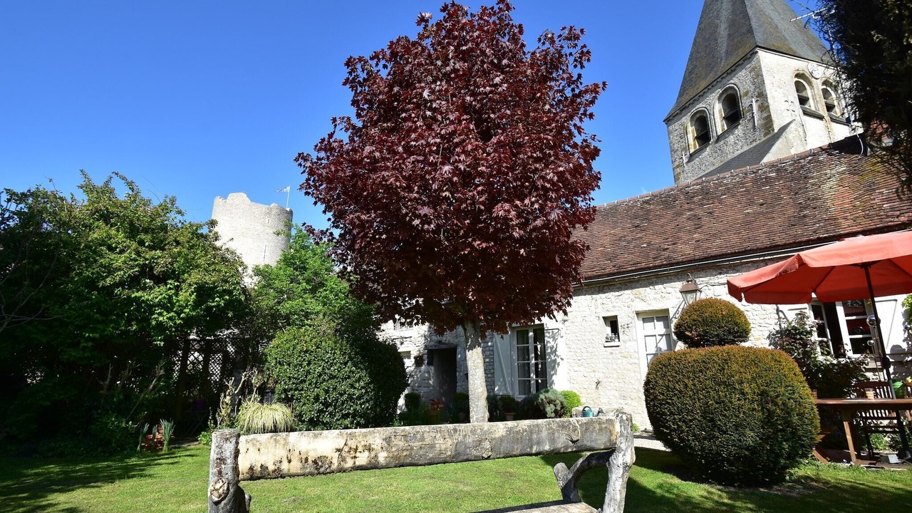 Photo of Outdoor in Yevre-le-Chatel