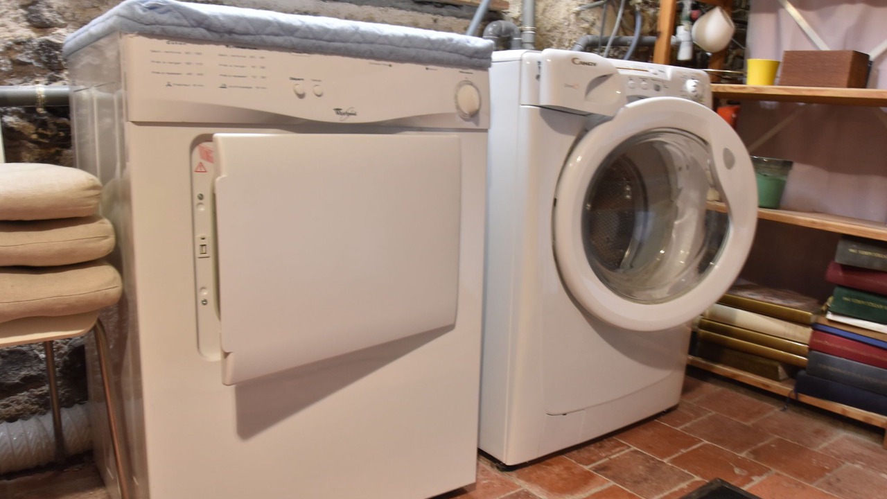 Photo of Others in Yevre-le-Chatel