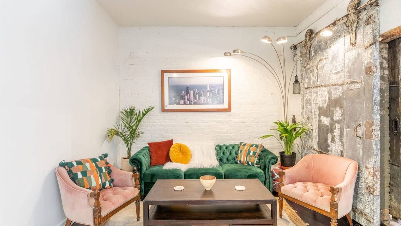 Photo of Others in Williamsburg