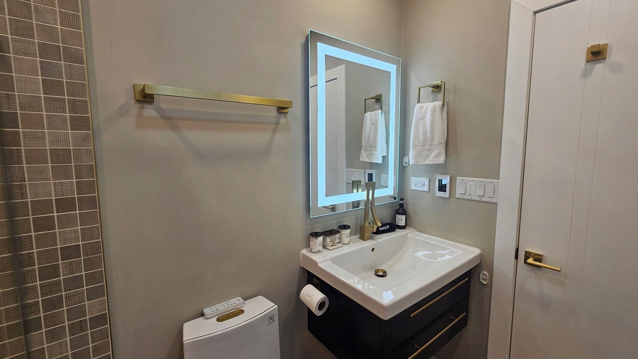 Photo of Bathroom in Wrigleyville