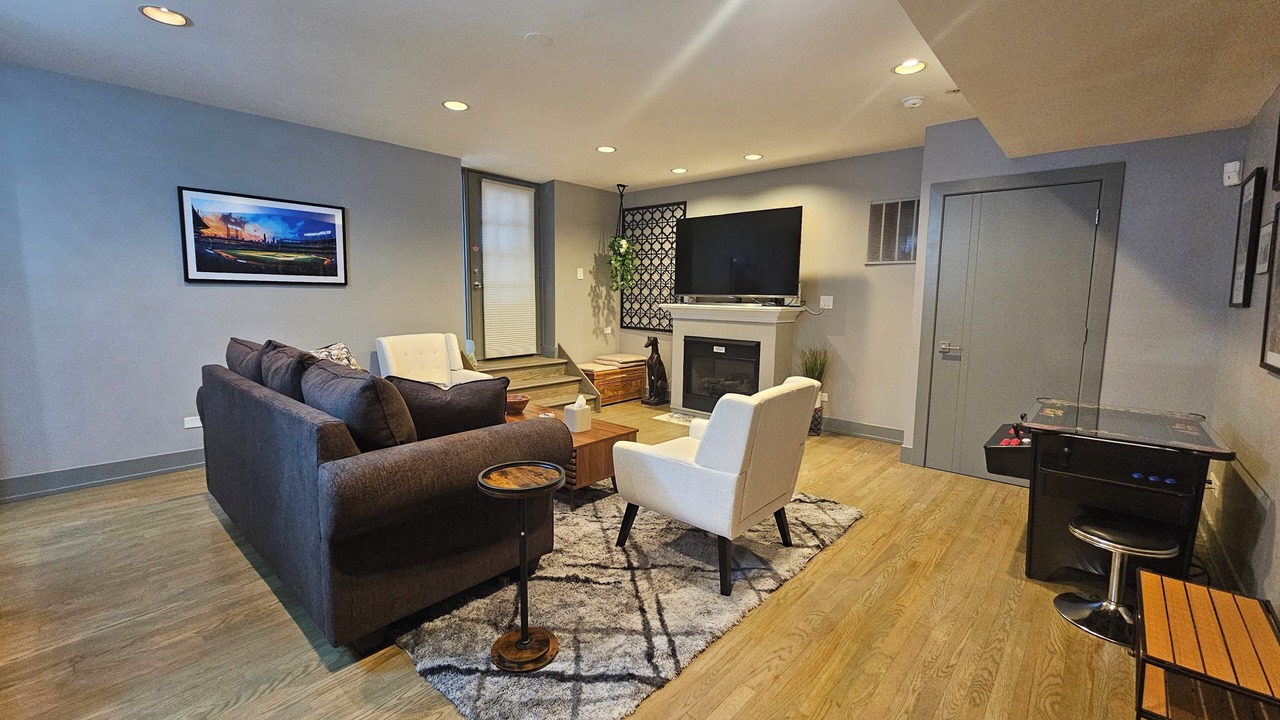 Photo of Livingroom in Wrigleyville