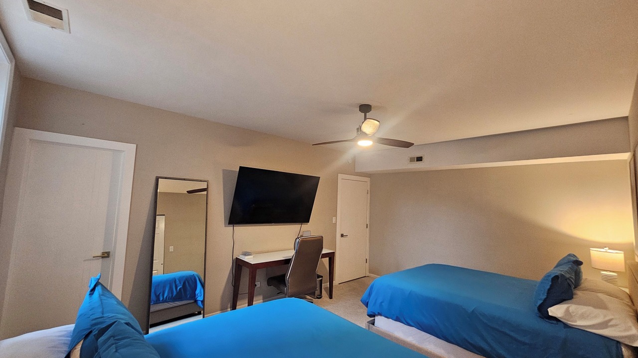 Photo of Bedroom in Wrigleyville