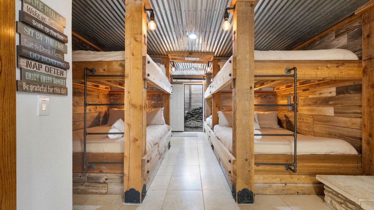 Photo of Bedroom in Pedernales Bend
