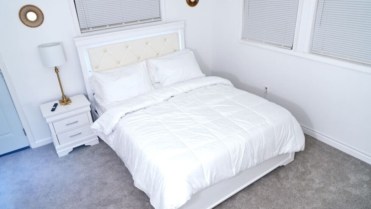 Photo of Bedroom in Hillandale