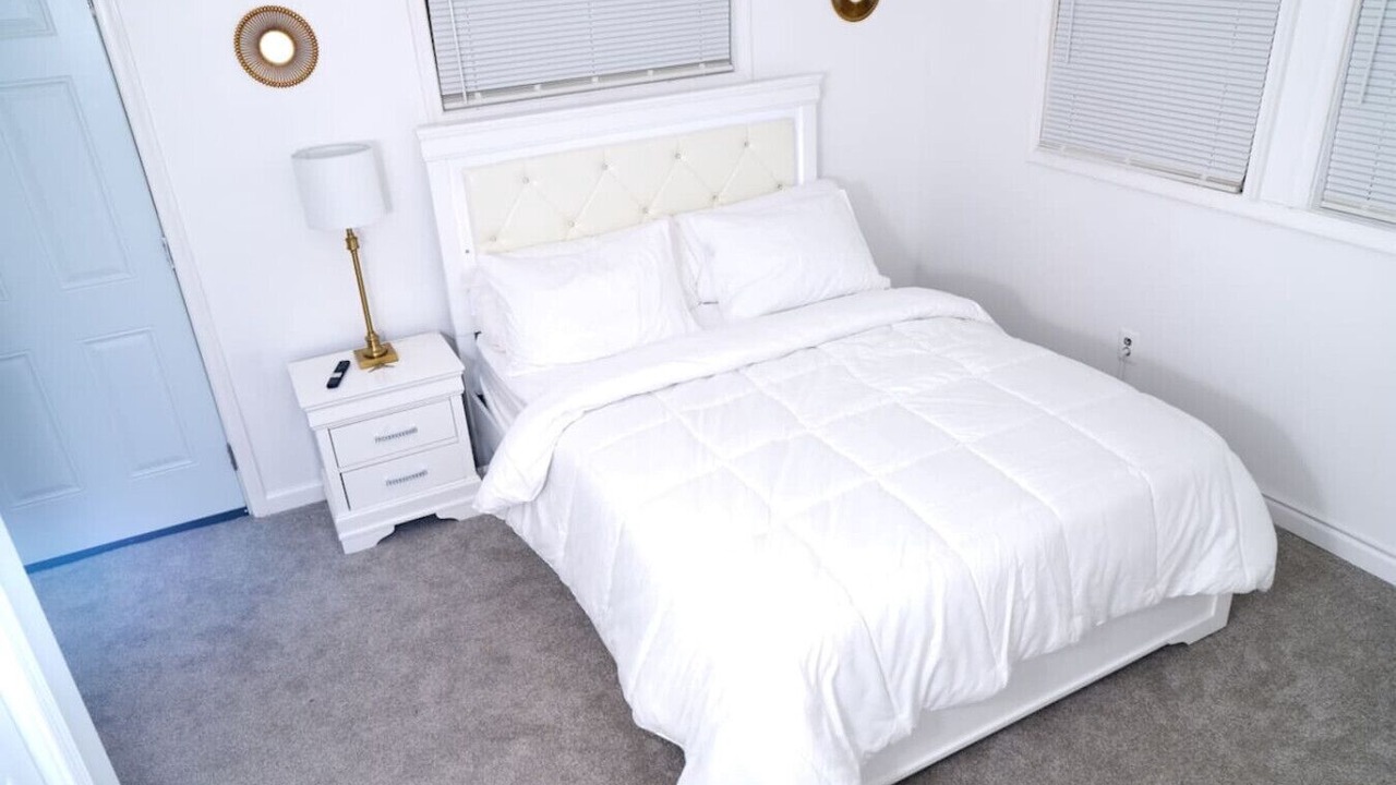 Photo of Bedroom in Hillandale