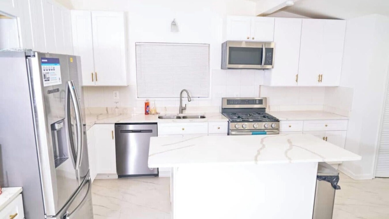 Photo of Kitchen in Hillandale