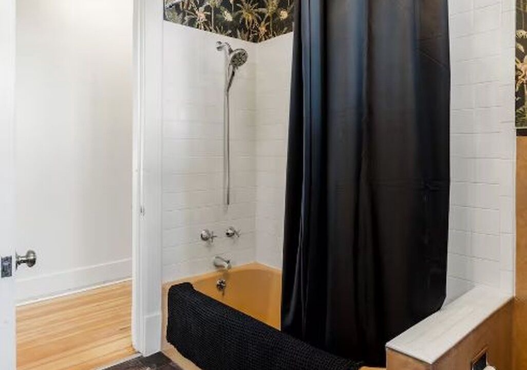 Photo of Bathroom in Cheesman Park