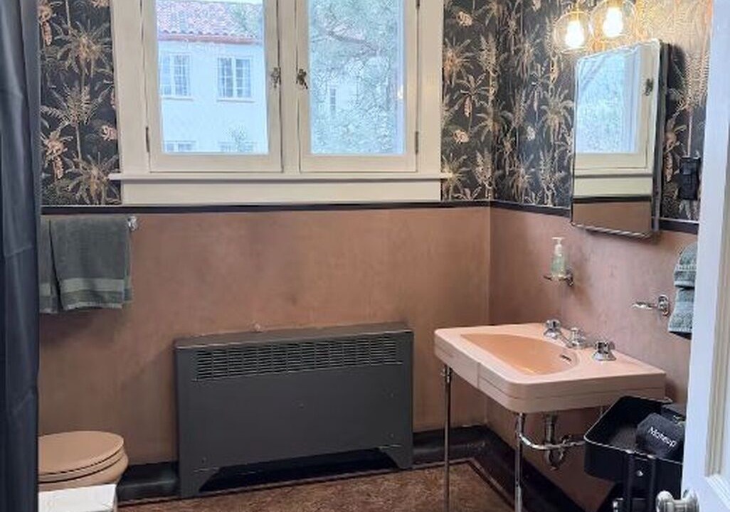 Photo of Bathroom in Cheesman Park