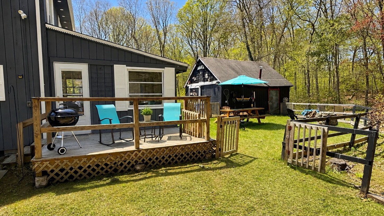 Photo of Outdoor in Clinton
