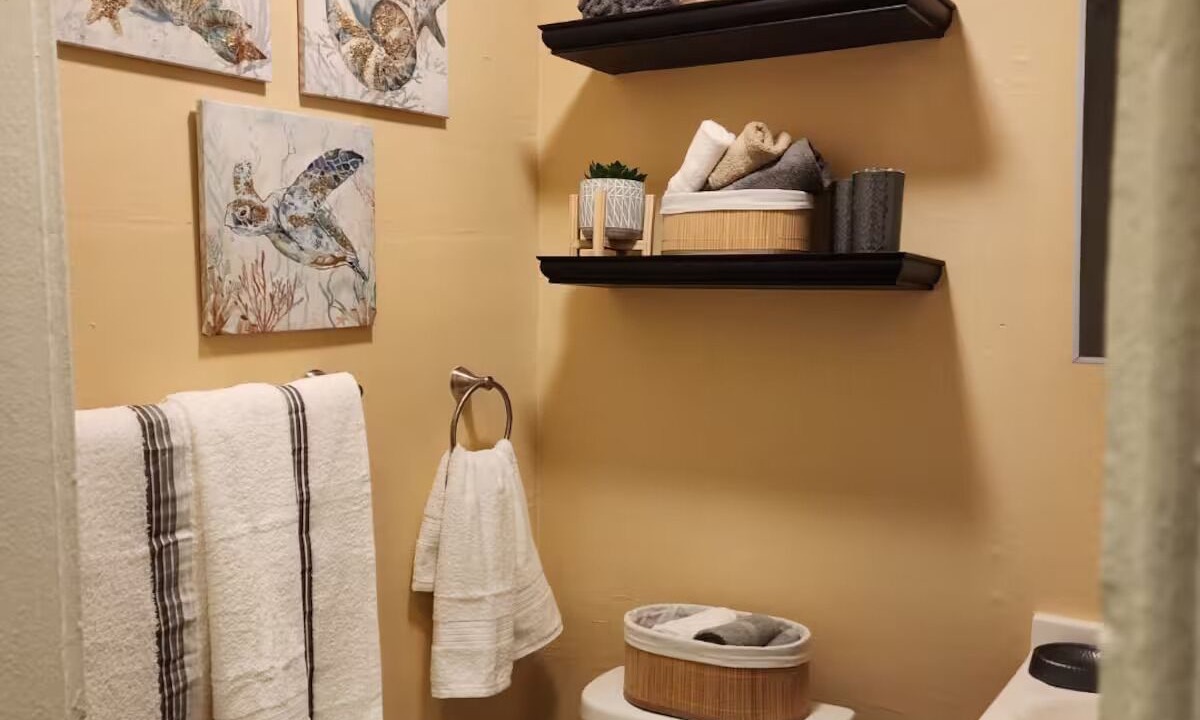 Photo of Bathroom in Newark