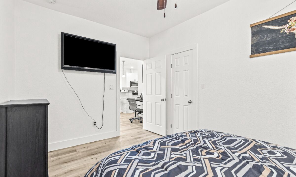 Photo of Bedroom in Northwest Los Angeles Heights