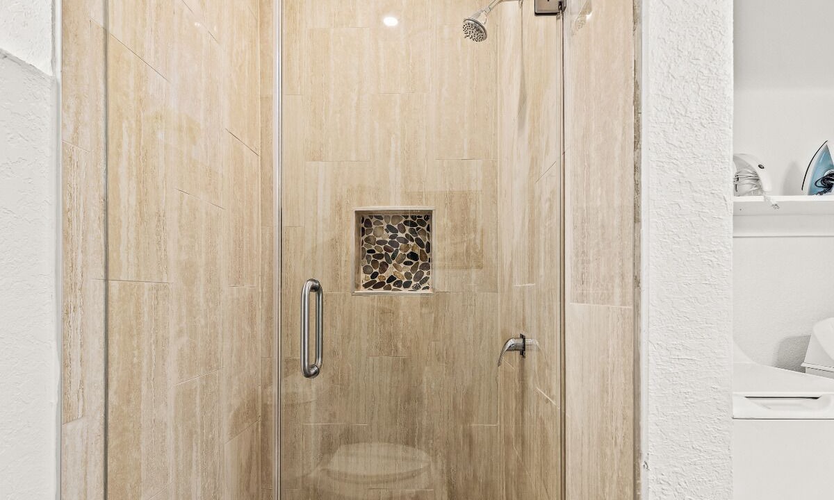 Photo of Bathroom in Northwest Los Angeles Heights