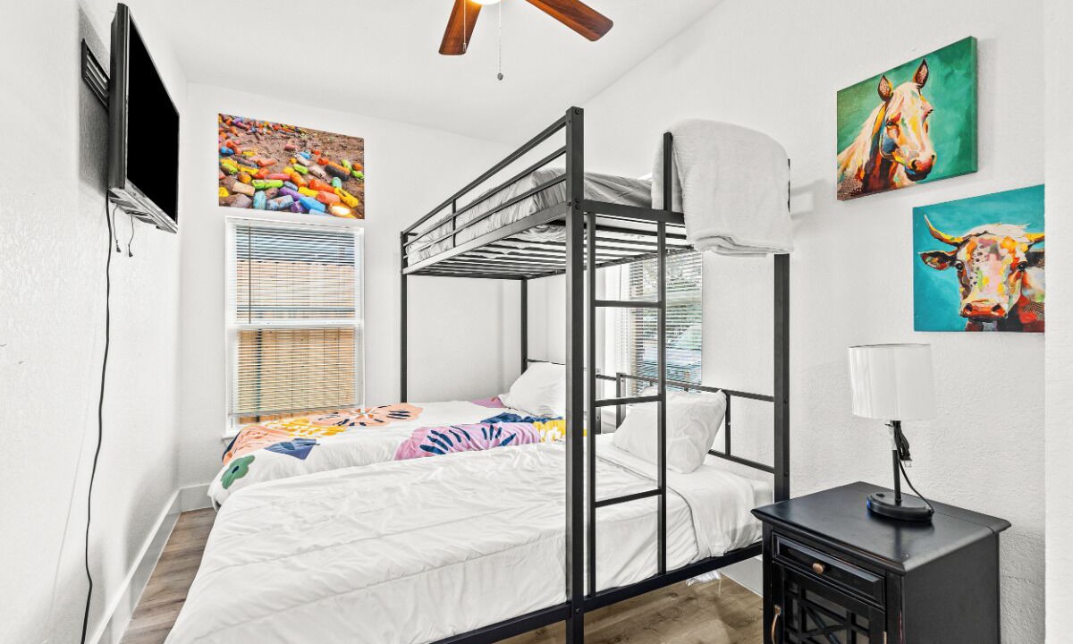 Photo of Bedroom in Northwest Los Angeles Heights