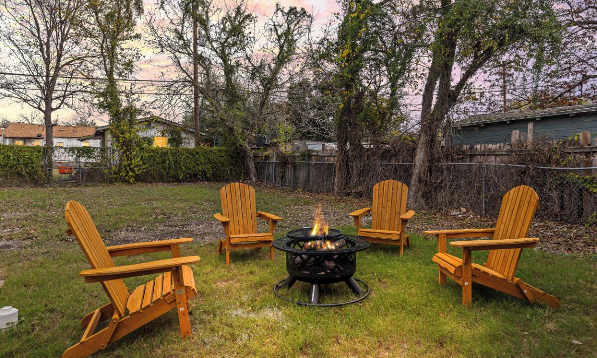 Photo of Outdoor in Northwest Los Angeles Heights