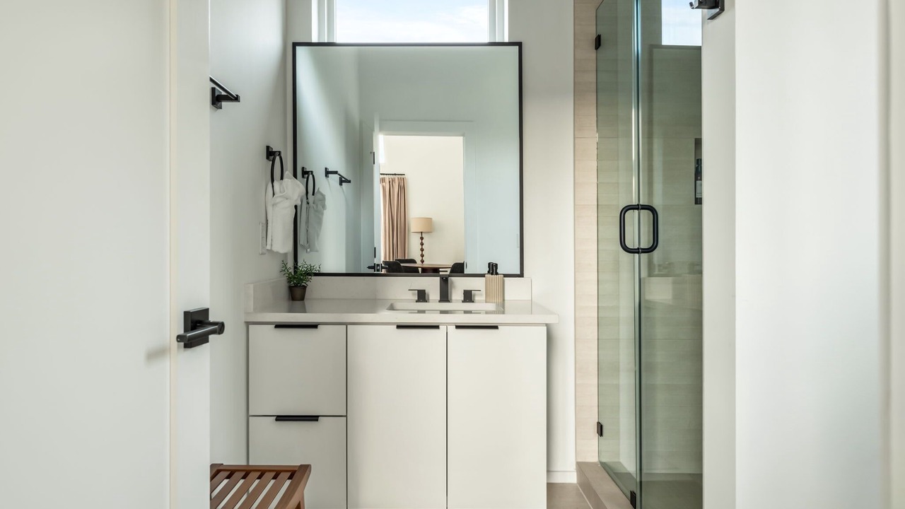 Photo of Bathroom in South Manchaca