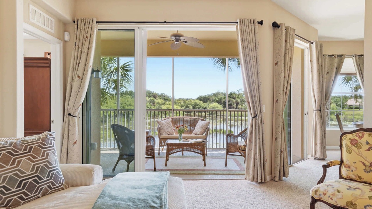 Photo of Livingroom in Palmer Ranch