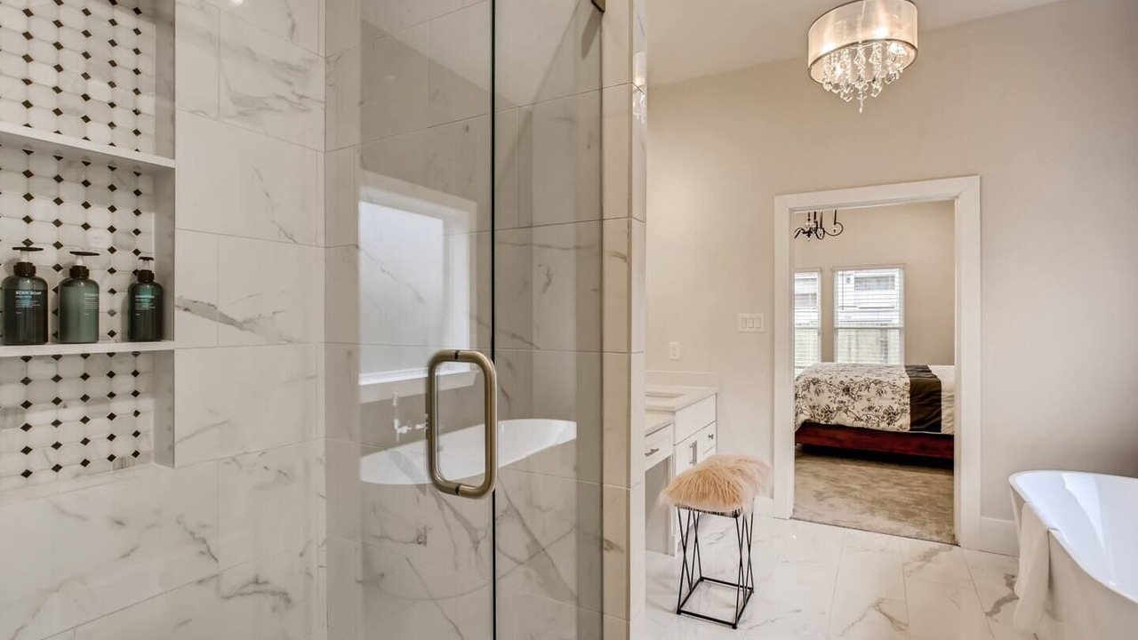 Photo of Bathroom in Peak's Suburban Addition
