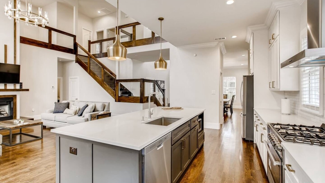 Photo of Kitchen in Peak's Suburban Addition