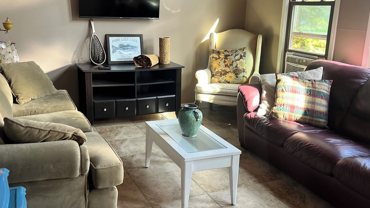 Photo of Livingroom in Lakewood