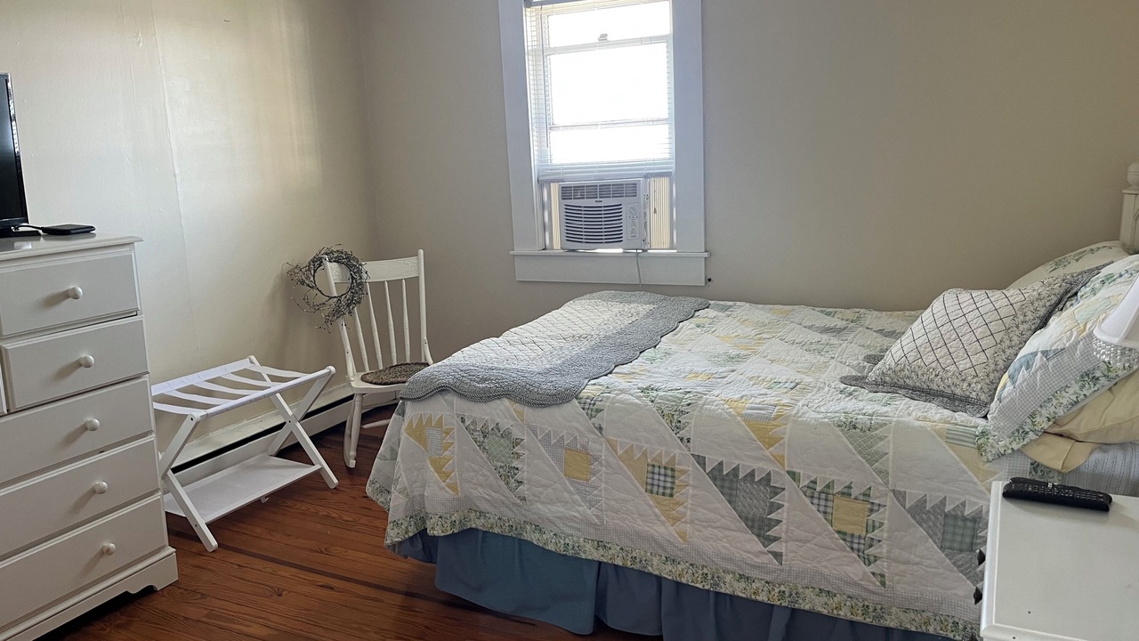 Photo of Bedroom in Lakewood