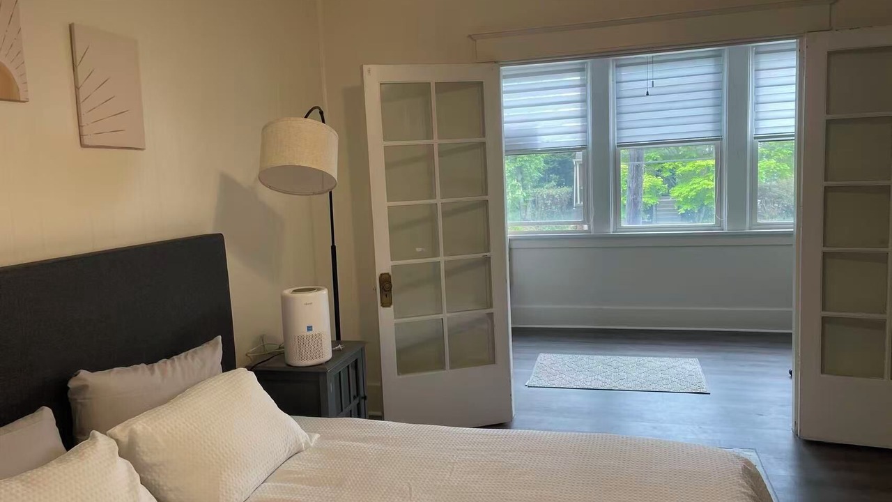 Photo of Bedroom in Point Breeze