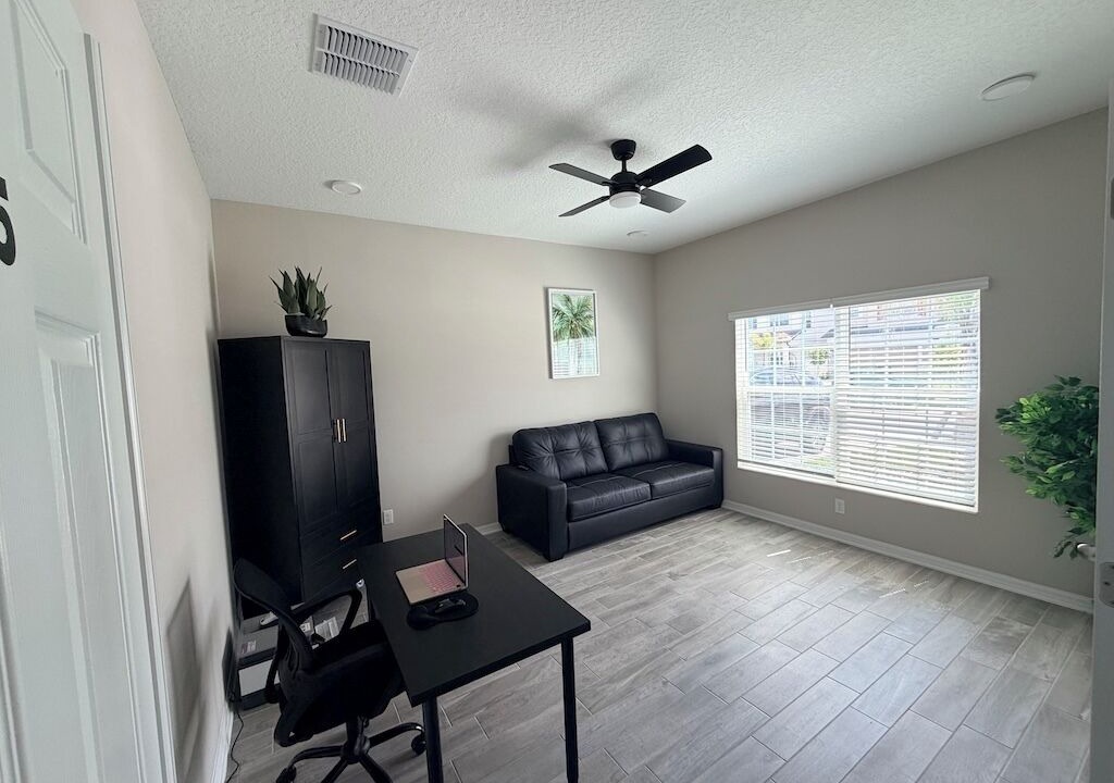 Photo of Livingroom in Zephyrhills