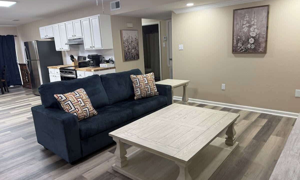 Photo of Livingroom in Slidell