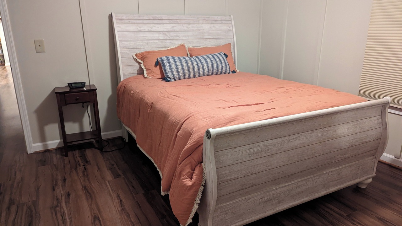Photo of Bedroom in Huddleston