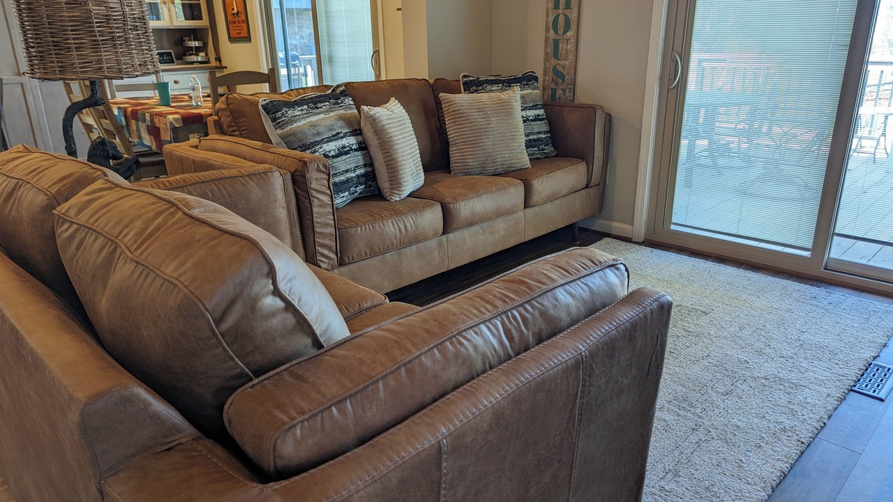 Photo of Livingroom in Huddleston