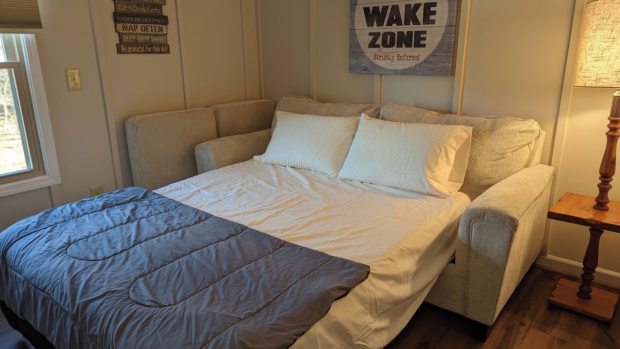 Photo of Bedroom in Huddleston