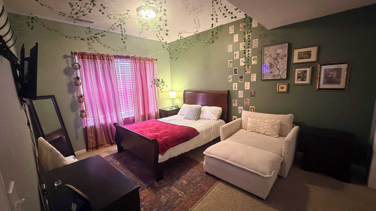 Photo of Bedroom in Riverside