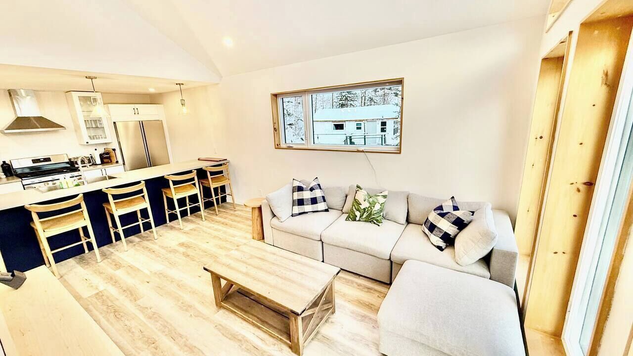 Photo of Livingroom in Perry