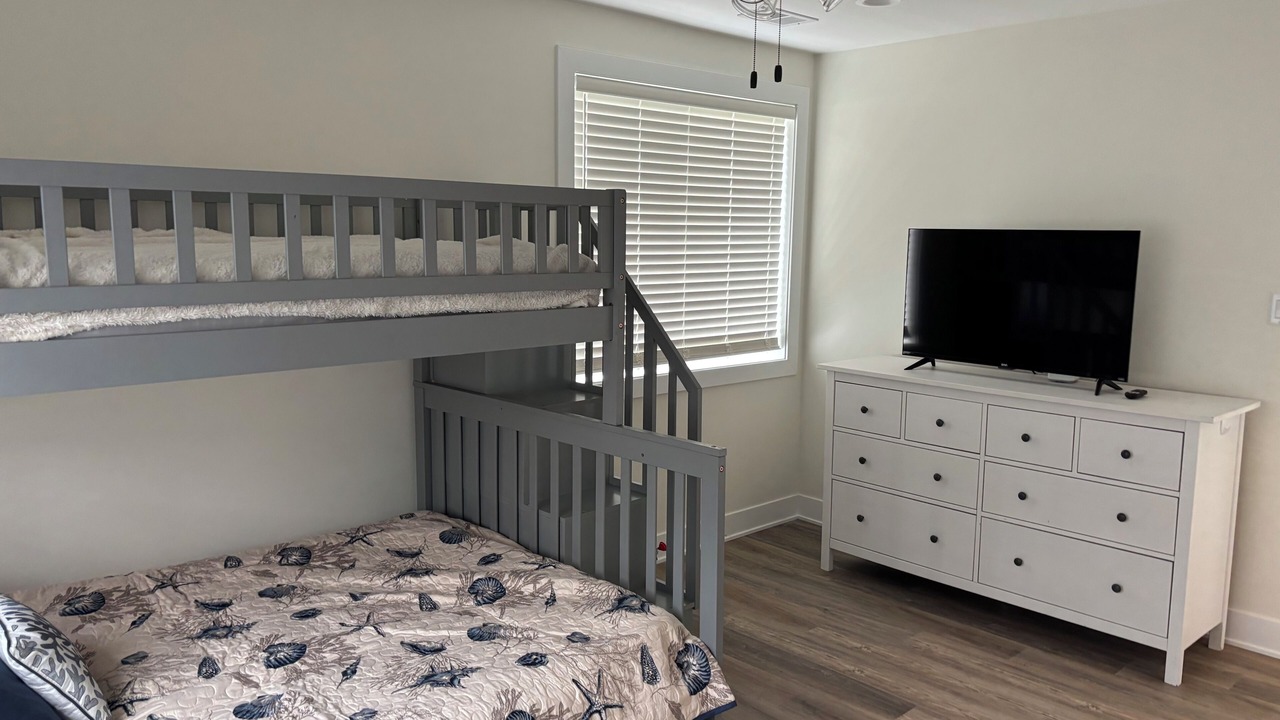 Photo of Bedroom in Cedar Lake