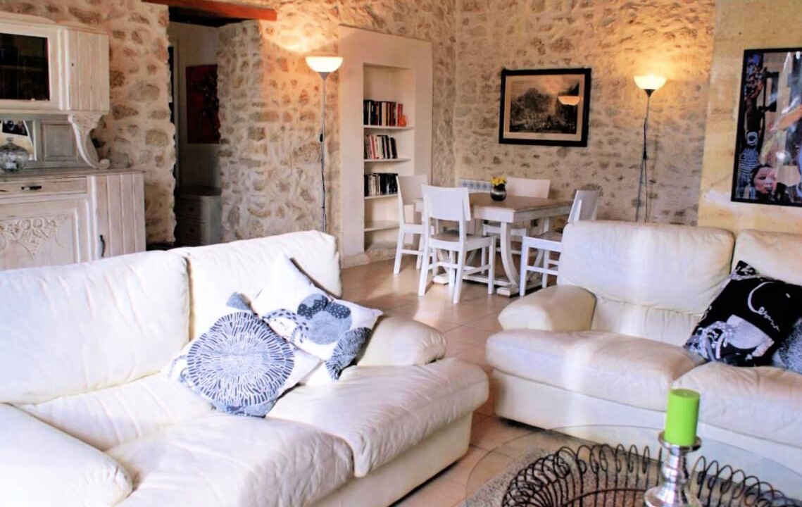 Photo of Livingroom in Sainte-Eulalie