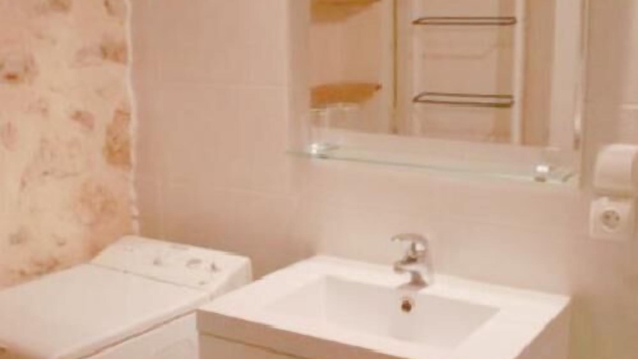Photo of Bathroom in Sainte-Eulalie