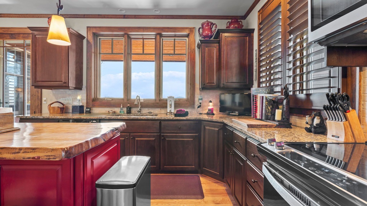 Photo of Kitchen in Foscoe