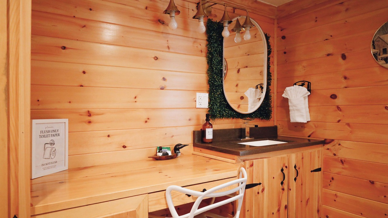 Photo of Bathroom in Frontenac