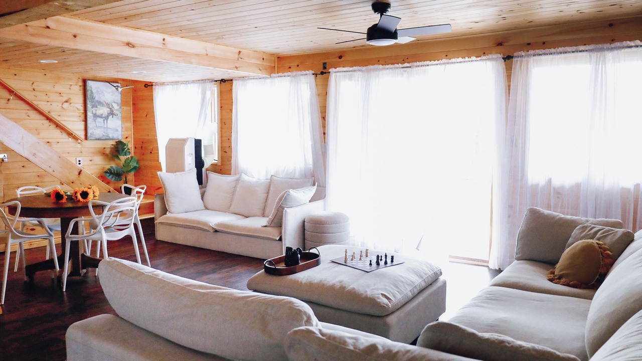 Photo of Livingroom in Frontenac