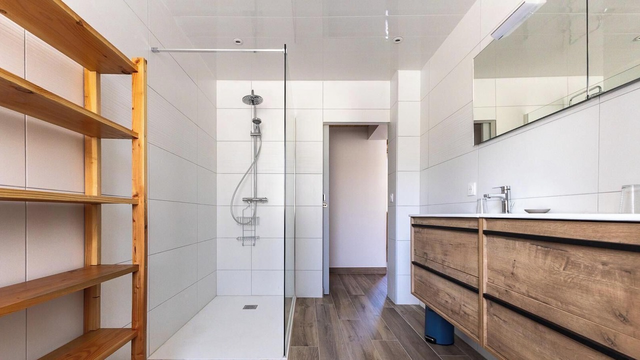 Photo of Bathroom in Gelles