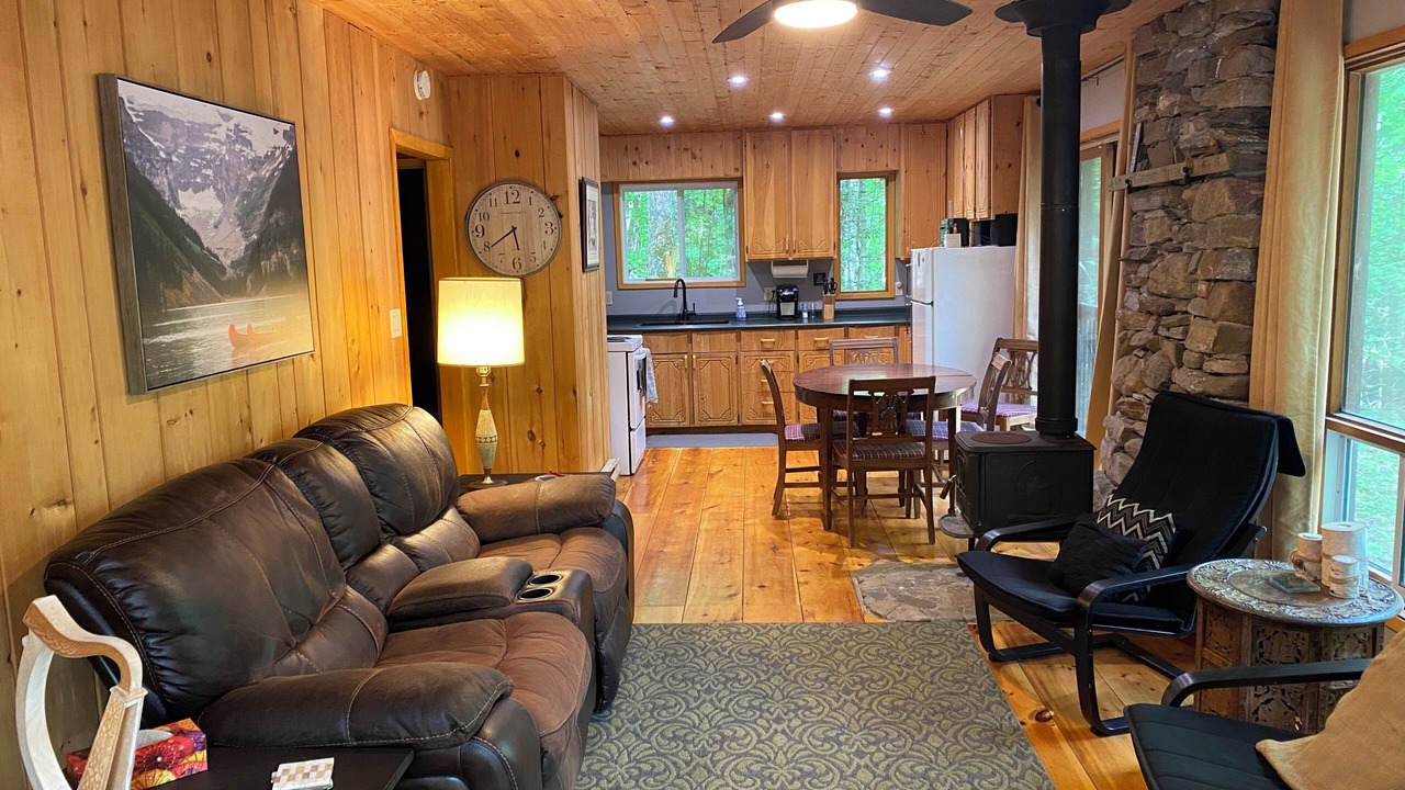 Photo of Livingroom in Trent Lakes