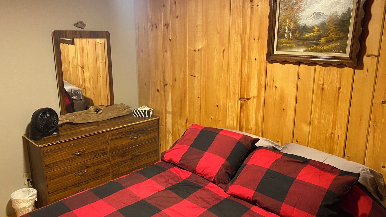 Photo of Bedroom in Trent Lakes