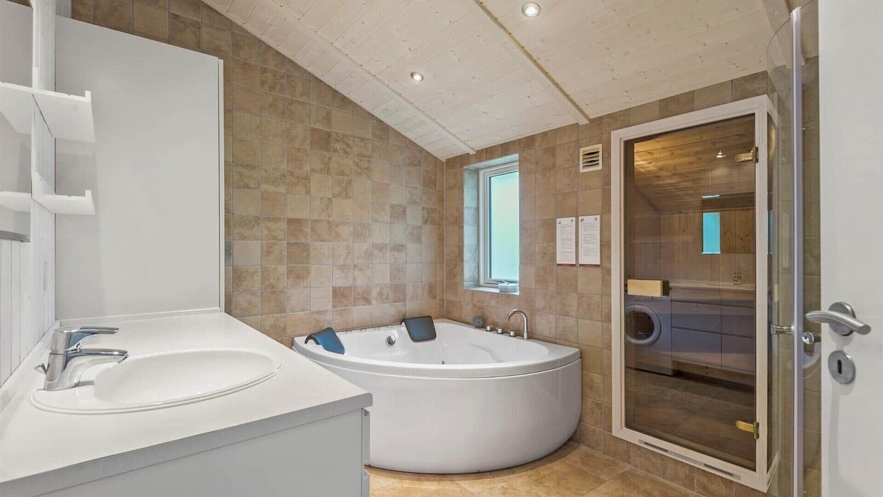 Photo of Bathroom in Ho