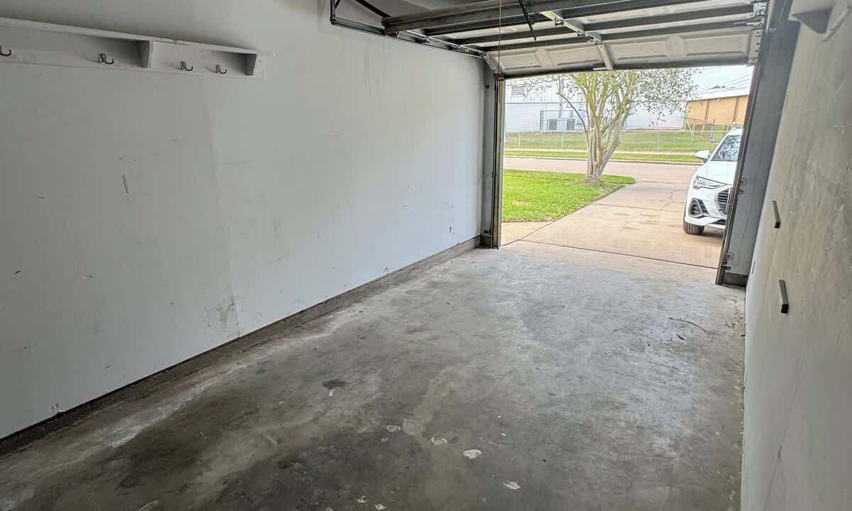 Photo of Outdoor in Southbelt/Ellington